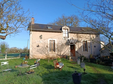 Maison à vendre 3 pièces de 120 m² à Chasseneuil