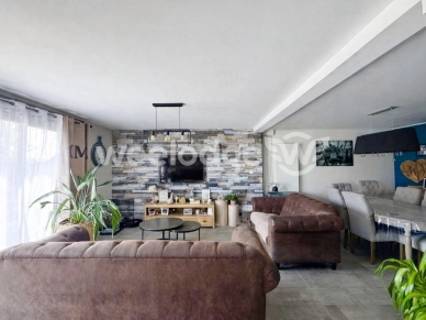 Maison à vendre 6 pièces de 135 m² à Assevent