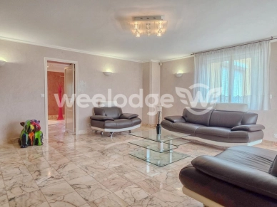 Maison à vendre 5 pièces de 208 m² à Dreux