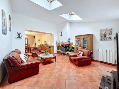 Maison à vendre 6 pièces de 136,58 m² à Éragny