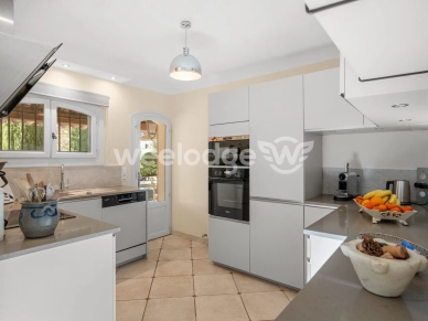 Maison à vendre 7 pièces de 154 m² à Fayence