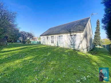 Maison à vendre 7 pièces de 134 m² à Jouy-le-Moutier