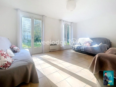 Maison à vendre 7 pièces de 134 m² à Jouy-le-Moutier