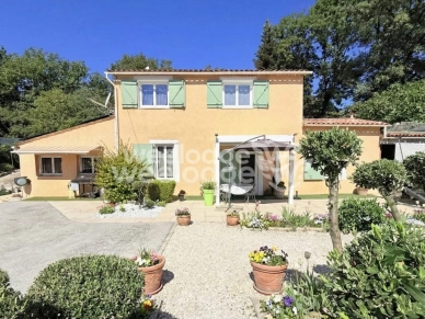 Maison à vendre 8 pièces de 155 m² à Mandelieu-la-Napoule