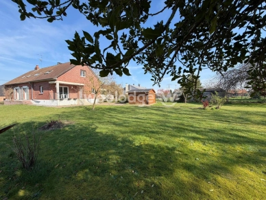 Maison à vendre 8 pièces de 185 m² à Élesmes