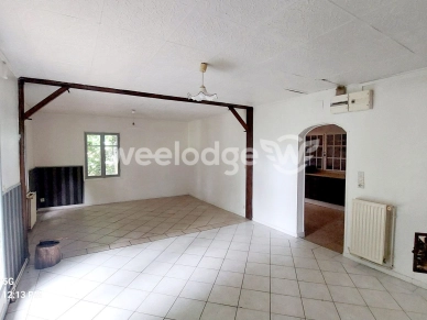 Maison à vendre 2 pièces de 68 m² à Chevry-en-Sereine