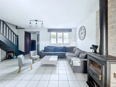 Maison à vendre 4 pièces de 76,24 m² à Éragny