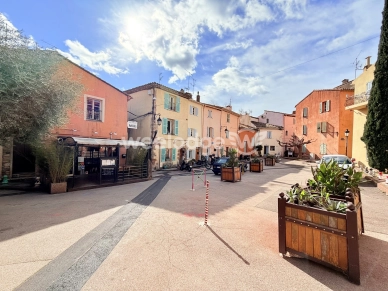 Appartement à vendre 5 pièces de 117,73 m² à Fréjus