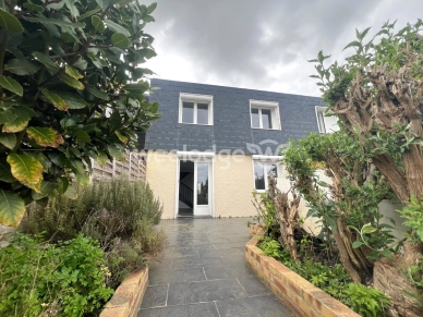 Maison à vendre 5 pièces de 94 m² à Mantes-la-Ville