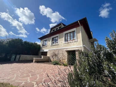 Maison à vendre 6 pièces de 120 m² à Mantes-la-Ville