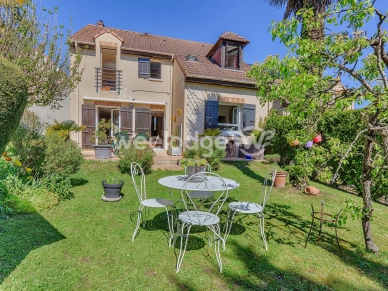 Maison à vendre 6 pièces de 120,27 m² à Chanteloup-les-Vignes