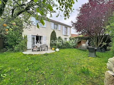 Maison à vendre 8 pièces de 150 m² à Vauréal