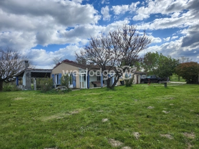 Maison à vendre 6 pièces de 127,83 m² à Pompignan