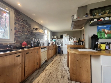 Maison à vendre 6 pièces de 127,83 m² à Pompignan