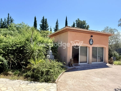 Maison à vendre 6 pièces de 187 m² à Fayence