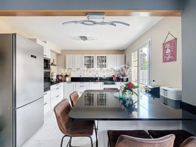 Maison à vendre 7 pièces de 142 m² à Andrésy