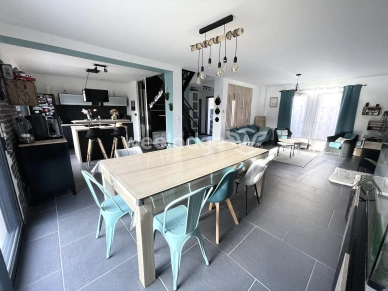 Maison à vendre 6 pièces de 126 m² à Andrésy