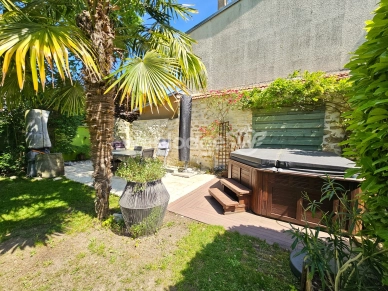 Maison à vendre 7 pièces de 130 m² à Conflans-Sainte-Honorine