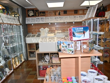 Local commercial à vendre 3 pièces de 64 m² à Bagnères-de-Luchon