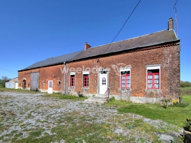 Maison à vendre 6 pièces de 124 m² à Étrœungt