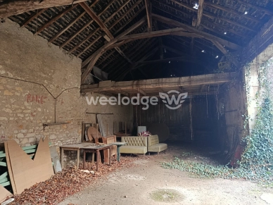 Local commercial à vendre de 600 m² à Saint-Gaultier