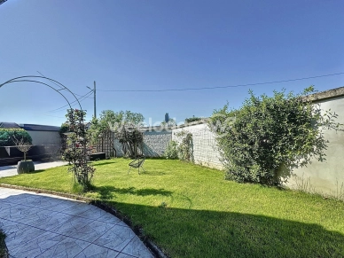 Maison à vendre 5 pièces de 90 m² à Conflans-Sainte-Honorine