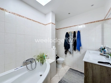 Maison à vendre 6 pièces de 114 m² à Jouy-le-Moutier