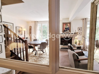 Maison à vendre 5 pièces de 107 m² à Voisins-le-Bretonneux