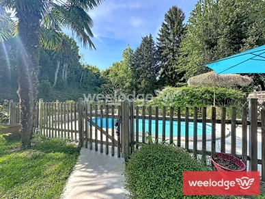 Maison à vendre 7 pièces de 166 m² à Jouy-le-Moutier