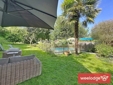 Maison à vendre 7 pièces de 166 m² à Jouy-le-Moutier