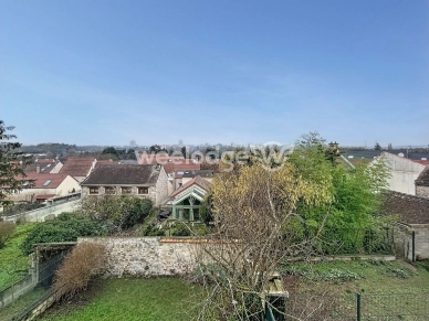 Maison à vendre 6 pièces de 136,58 m² à Éragny