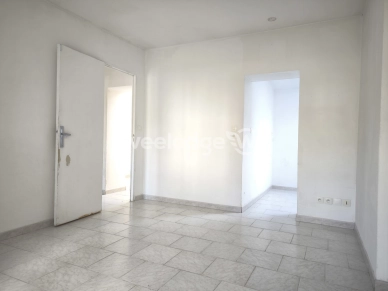 Maison à vendre 2 pièces de 45 m² à Maubeuge