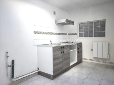 Maison à vendre 2 pièces de 45 m² à Maubeuge