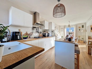 Maison à vendre 5 pièces de 91 m² à Éragny