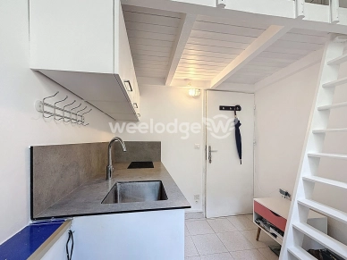Appartement vendu 1 pièces de 5,89 m² à Paris