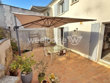 Maison à vendre 6 pièces de 155,72 m² à Magnac-sur-Touvre