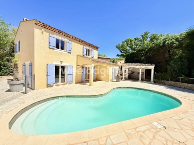 Maison à vendre 6 pièces de 145 m² à Les Adrets-de-l'Estérel