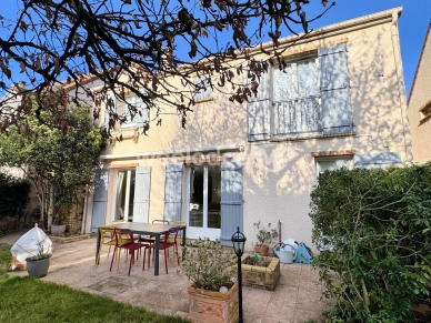 Maison à vendre 7 pièces de 185 m² à Élancourt