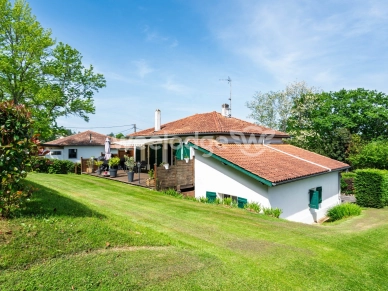 Maison à vendre 6 pièces de 118,19 m² à Anglet