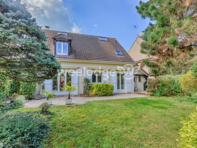 Maison à vendre 6 pièces de 116,31 m² à Chanteloup-les-Vignes