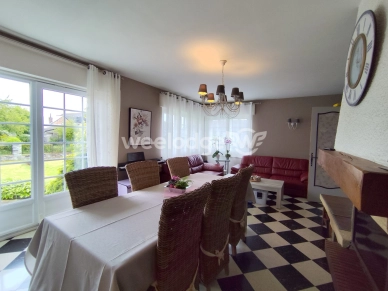 Maison à vendre 5 pièces de 114 m² à Saint-Hilaire-sur-Helpe