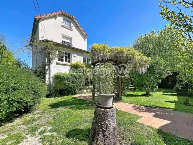 Maison à vendre 7 pièces de 184 m² à Vauréal