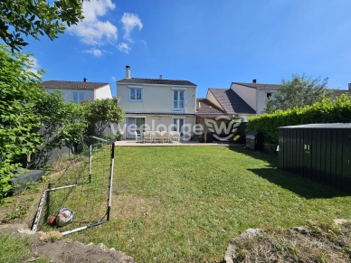 Maison à vendre 5 pièces de 133 m² à Éragny
