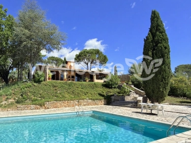 Maison à vendre 5 pièces de 107,61 m² à Fayence