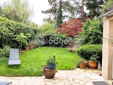 Maison à vendre 5 pièces de 107 m² à Voisins-le-Bretonneux