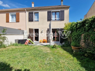 Maison à vendre 5 pièces de 93 m² à Plaisir