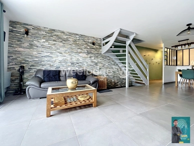 Maison à vendre 6 pièces de 100 m² à Jouy-le-Moutier