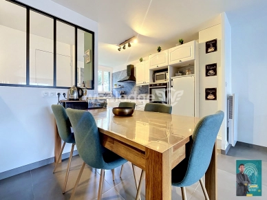 Maison à vendre 6 pièces de 100 m² à Jouy-le-Moutier