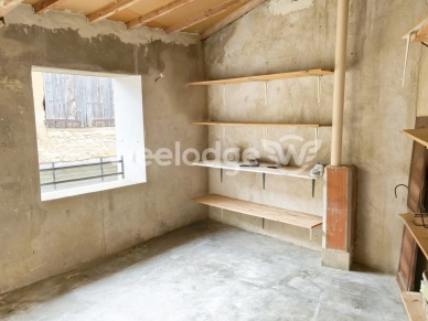 Maison vendu 4 pièces de 76 m² à Olonzac