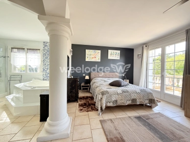 Maison à vendre 7 pièces de 205 m² à Les Adrets-de-l'Estérel